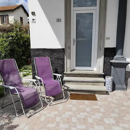 Ca' De' Mari At - Switzerland Apartment Uggiate-Trevano