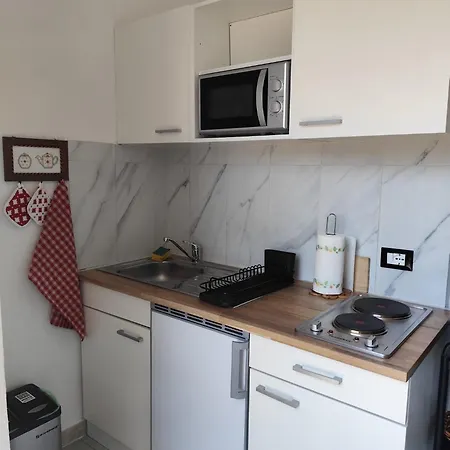 Ca' De' Mari At - Switzerland - Private Parking - Self Check-in Apartamento