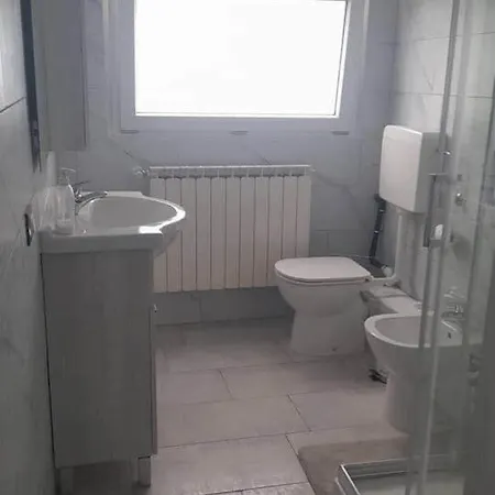 Apartamento Ca' De' Mari At - Switzerland - Private Parking - Self Check-in *